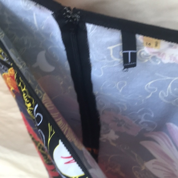 Floral skirt. - Picture 9 of 9